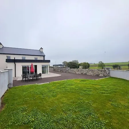 Blackriver House * Shruthair