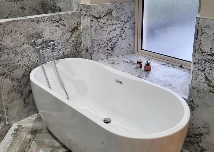 Blackriver House * Shruthair