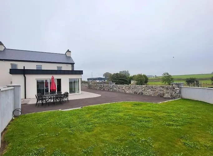 Blackriver House * Shruthair